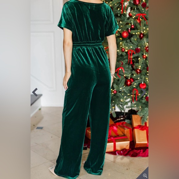 Holiday Vixen Emerald Green Velvet Jumpsuit Christmas Winter Festive Large Vneck - Picture 3 of 6